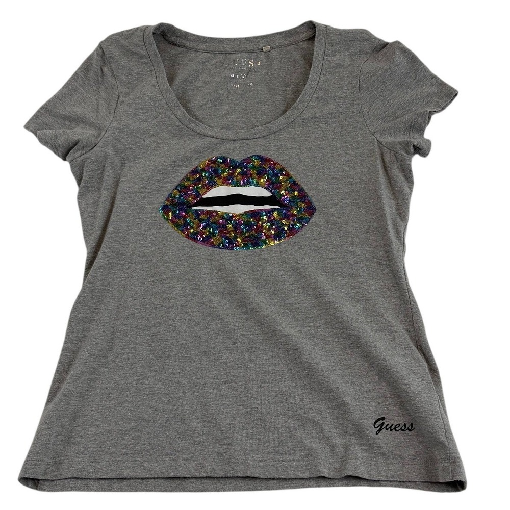 Guess Heather Gray Sequin Lip Graphic T-Shirt Scoop Neck Slim Fit Women's Size M